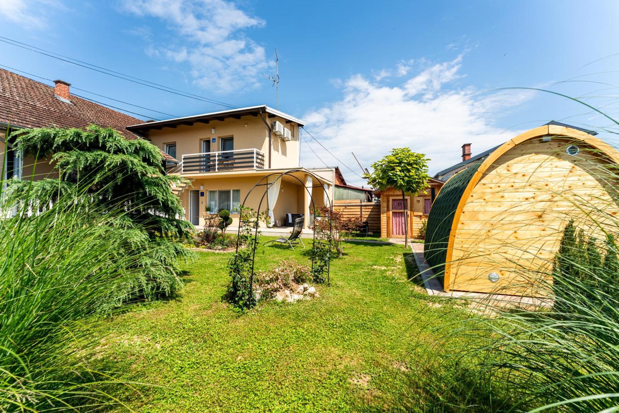 Studio Apartman The Little Prince Bjelovar Bagian luar foto