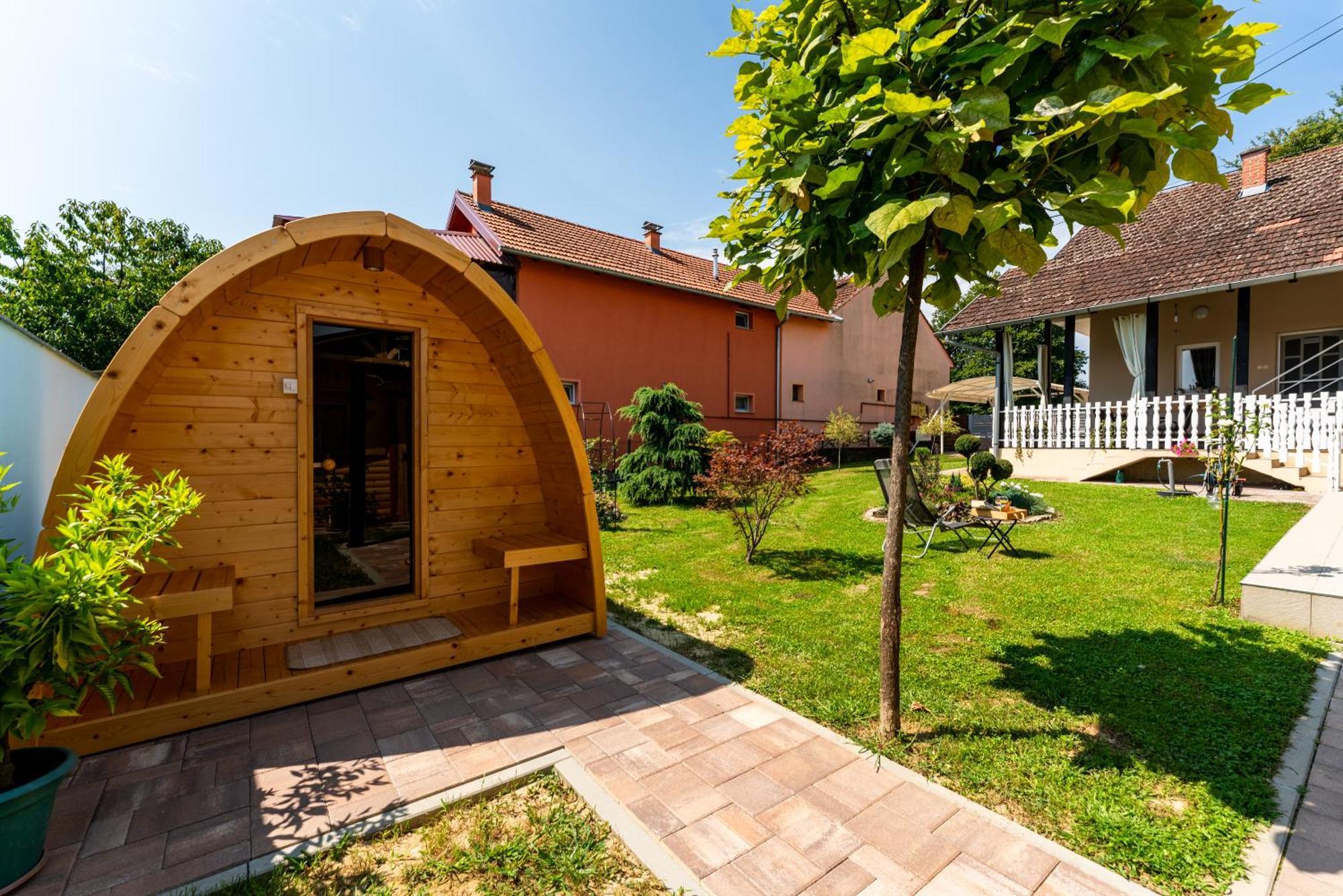 Studio Apartman The Little Prince Bjelovar Bagian luar foto